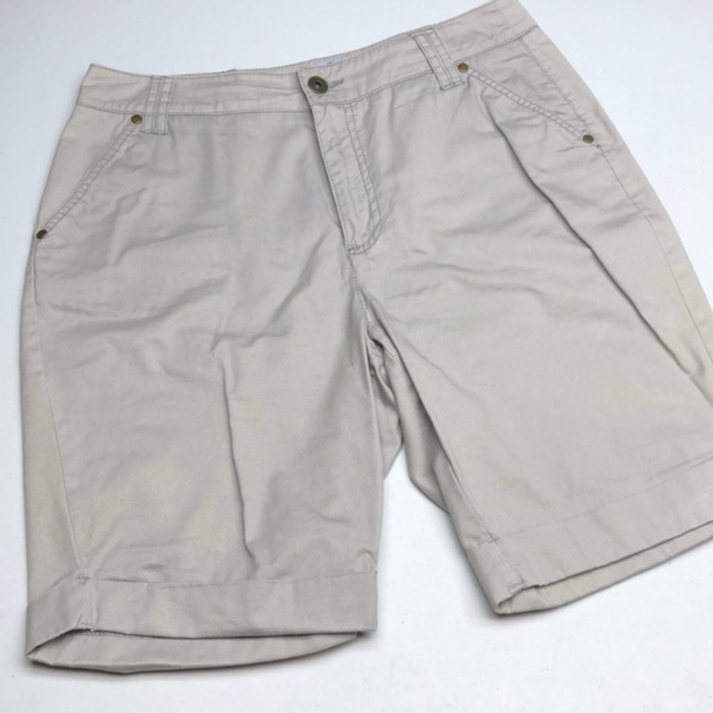 LIKE NEW JESSICA TAN FASHION FIT CARGO SHORTS 6/28x10 ⭐